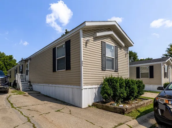 869 Victory Ln, Justice, IL 60458