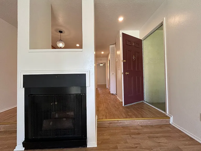 2562 Walnut Blvd #56 — Photo 2
