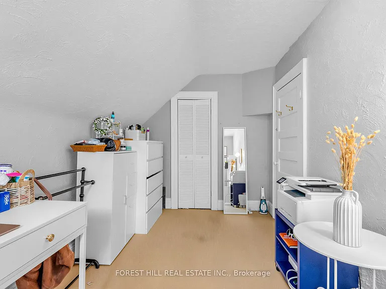 401 Balliol St — Photo 25