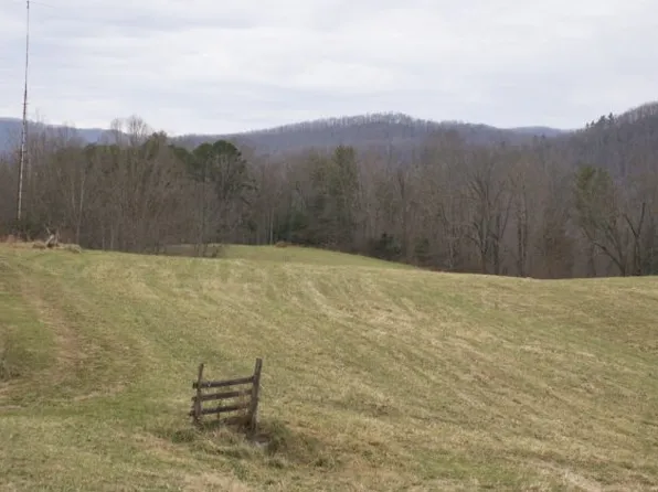 512 N Dugger Rd, Butler, TN 37640