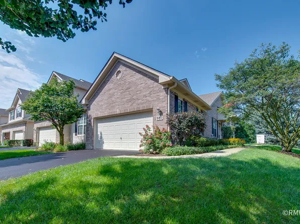 981 Oak Ridge Blvd, Elgin, IL 60120