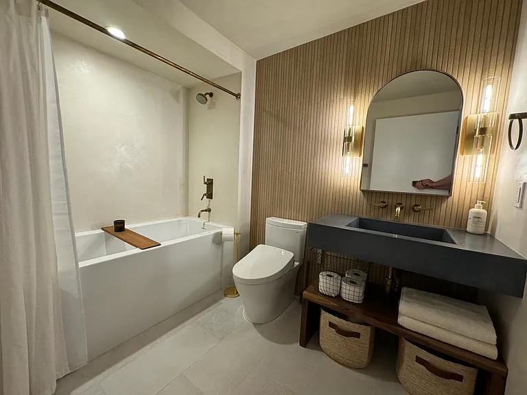 2412 Harrison St #203 — Photo 9