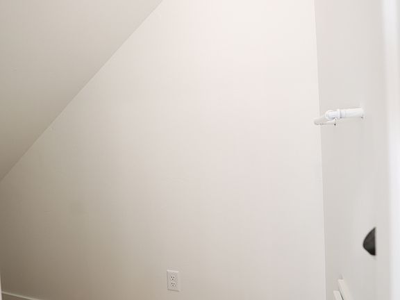 5th image of 1180 S 100 W