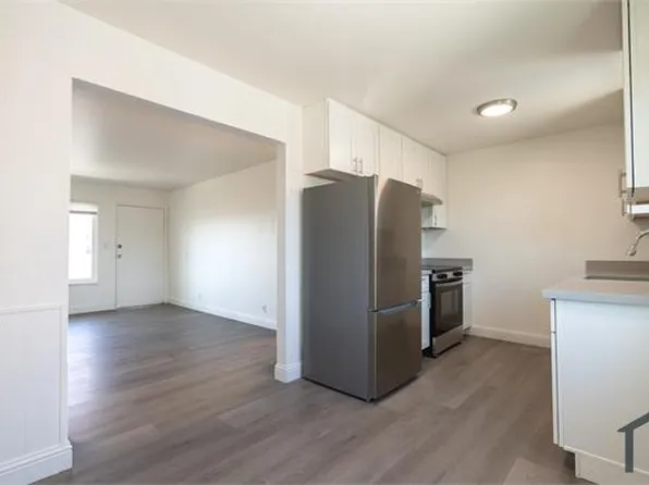 2633 E 16th St APT 5, Oakland, CA 94601