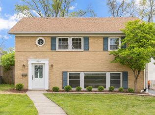 4520 Prince St, Downers Grove, IL 60515