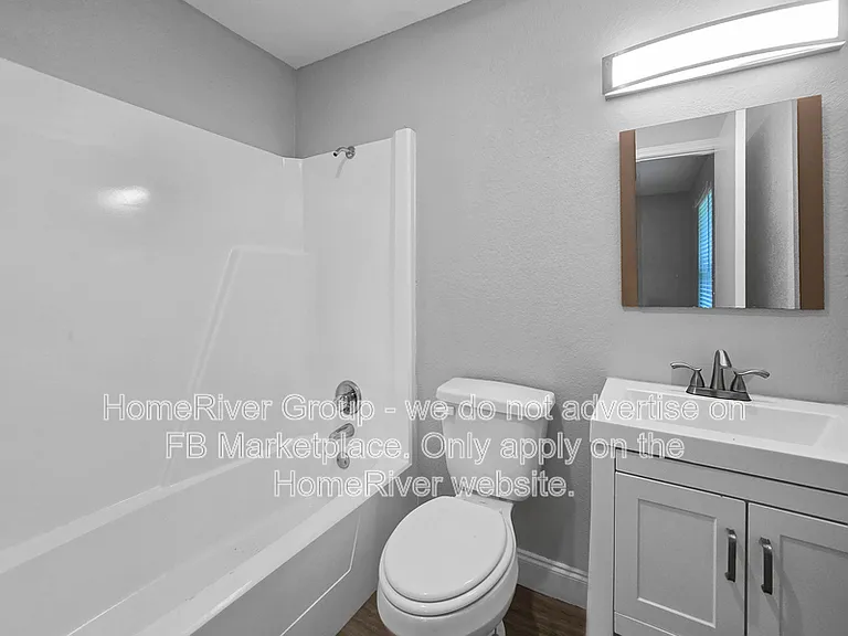807 W Smith St — Photo 13