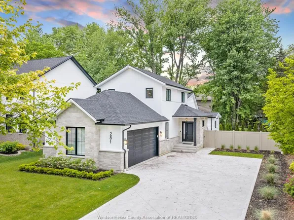 281 Brighton Rd, Tecumseh, ON N8N 2L2