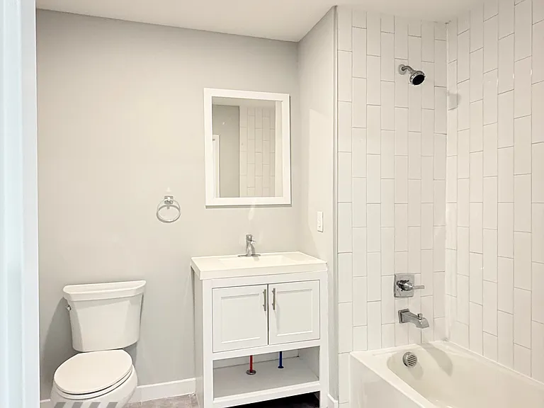 188 Lafayette St #90 — Photo 5