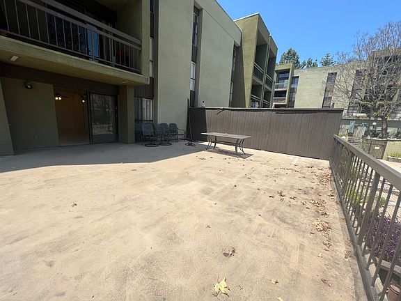 5th image of 898 Temple Ter Unit 121