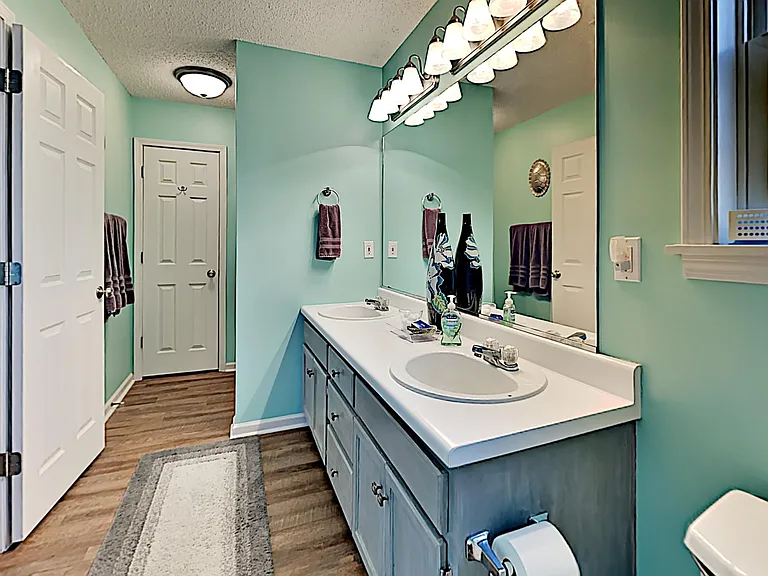 Megan Dr — Photo 15