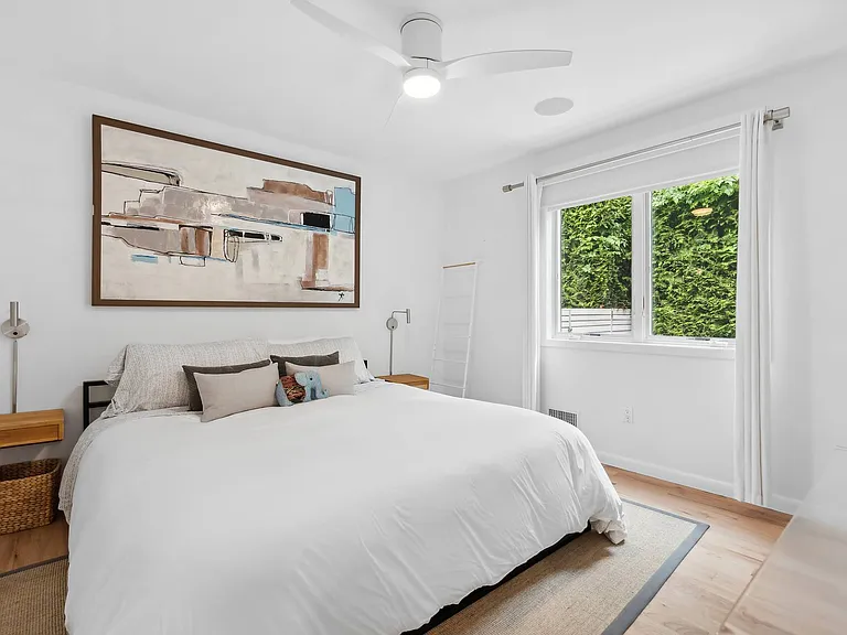 50 Terry Dr — Photo 11