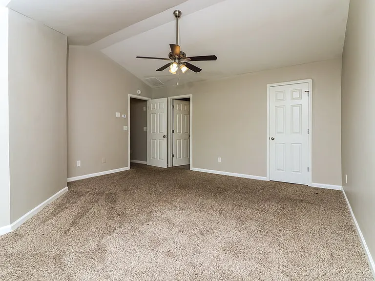 3643 Uppark Dr — Photo 14