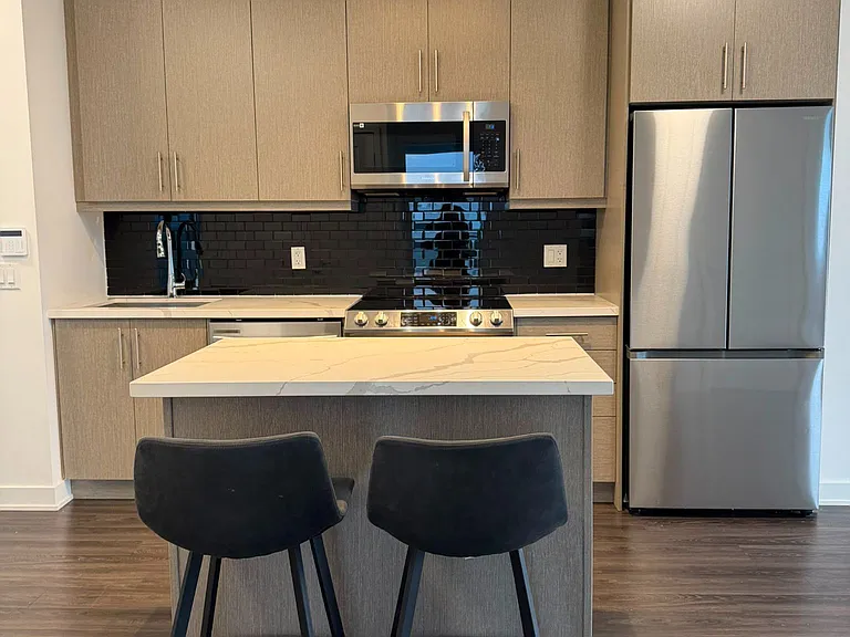 95 Oneida Cres #2303 — Photo 5