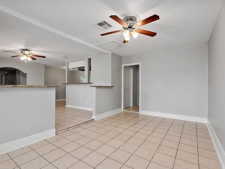 1935 Barnsley Ln — Photo 14