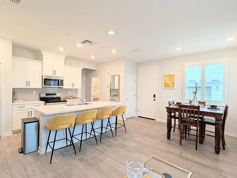 5301 E Commerce Way #67104 — Photo 3