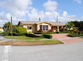 2101 SW 98th Pl, Miami, FL 33165