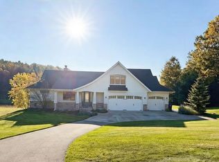 2654 Twin Eagles Dr, Traverse City, MI 49686