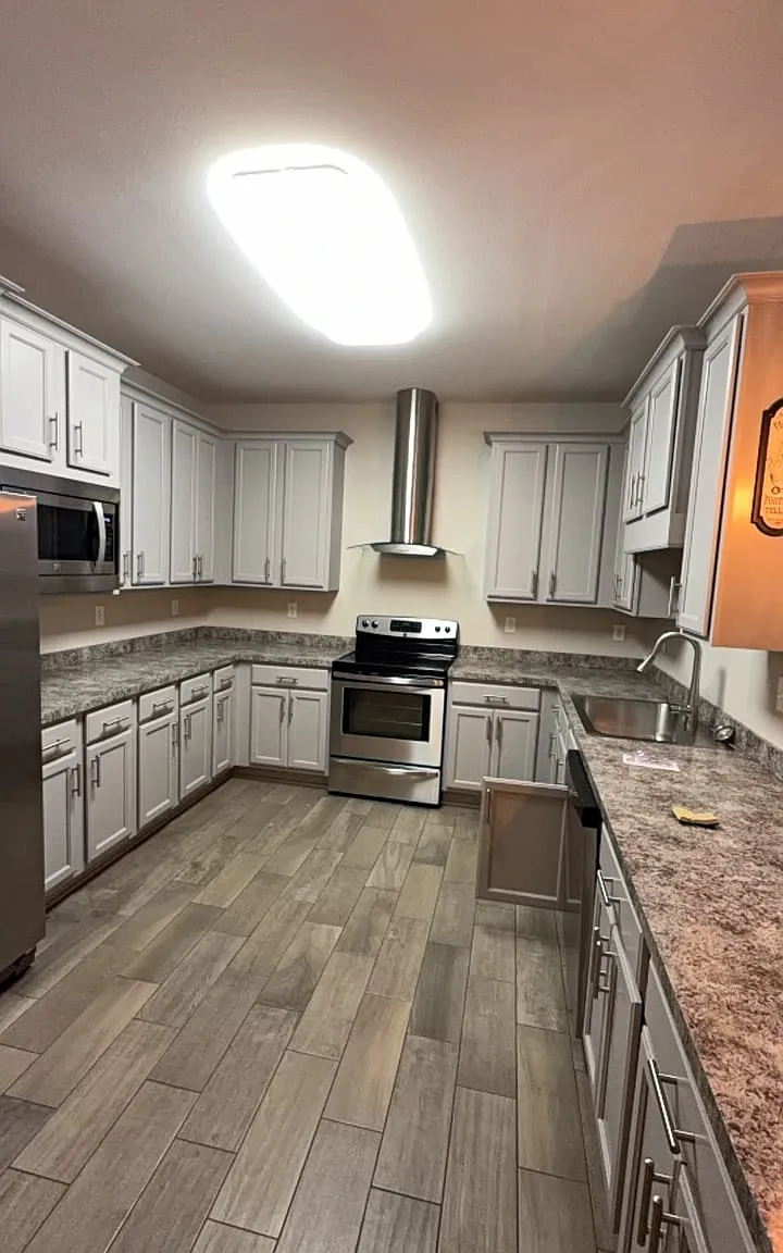 427 Howard Street — Photo 1