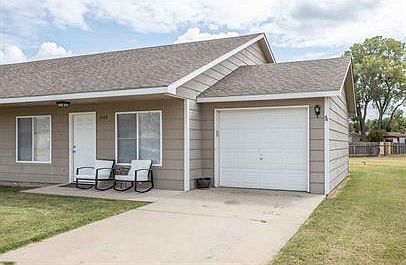 1st image of 1069 E Karla Ave #1