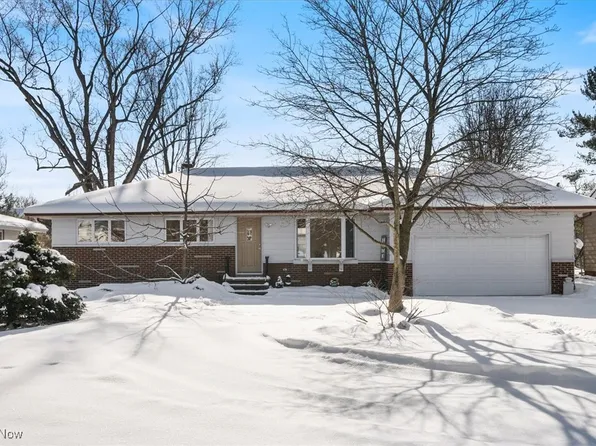 13217 Whitney Rd, Strongsville, OH 44136