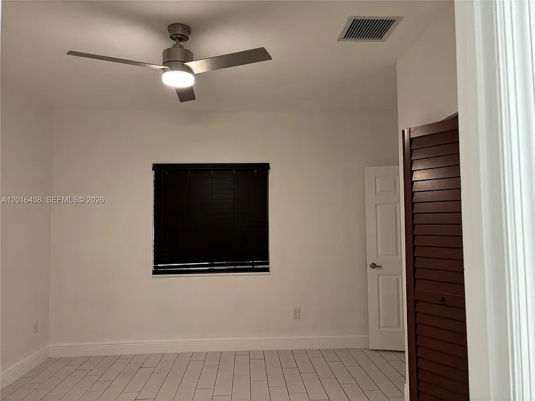 1131 SW 86th Ave — Photo 7