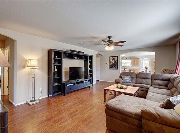 2nd image of 222 Wells Bnd