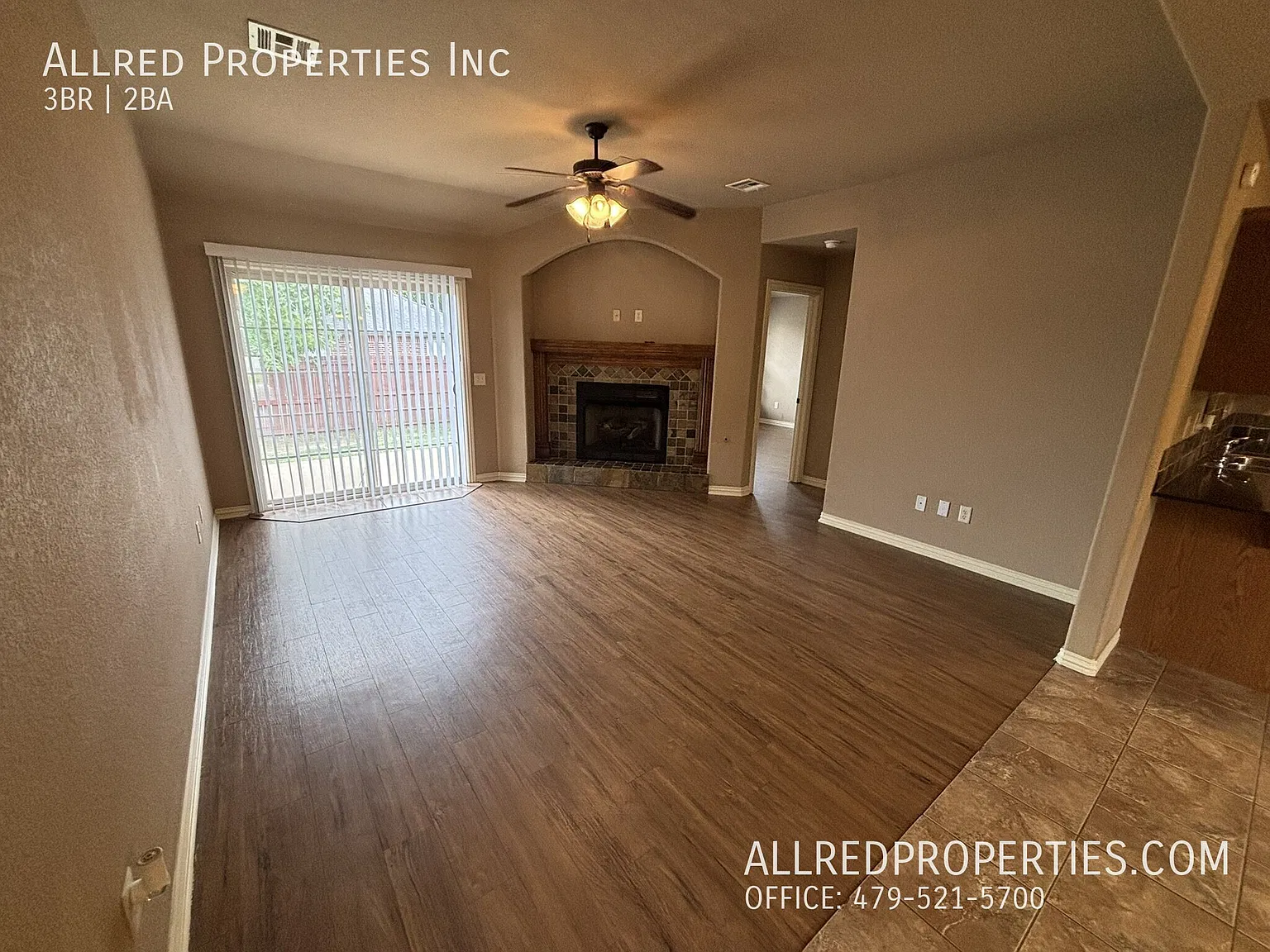 Move-In Special: $500 Off! Tour Today! Clabber Creek Subdivision! Worry Free Lawn Maintenance!! — Photo 4