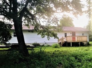 1309 Allen Rd, Burns, TN 37029