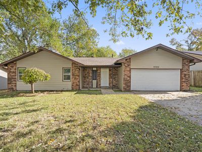 3702 S Walnut Hill Drive, Springfield, MO, 65807