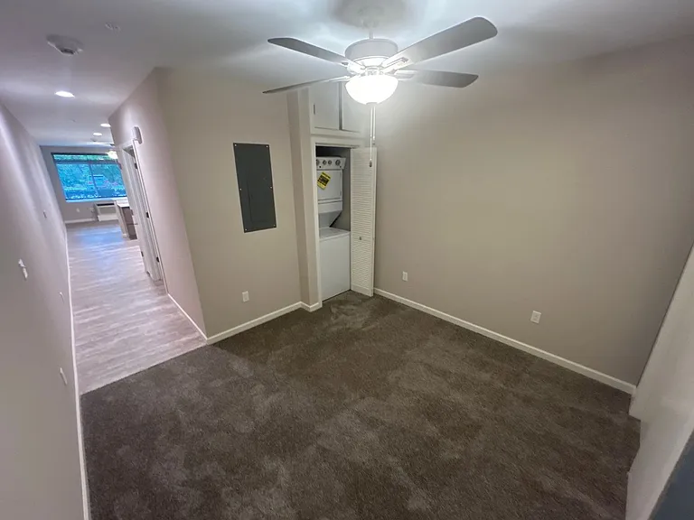 Plaza 93 Apartments — Photo 43