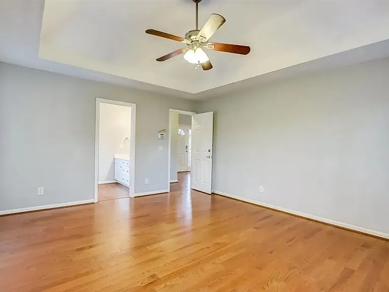74 Flanders Ct — Photo 24