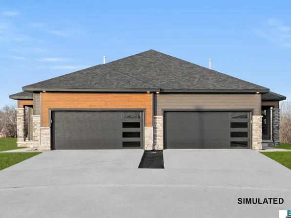 10216 Hascall Cir, Lincoln, NE 68520