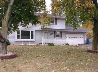 2836 Elmwood Dr, Adrian, MI