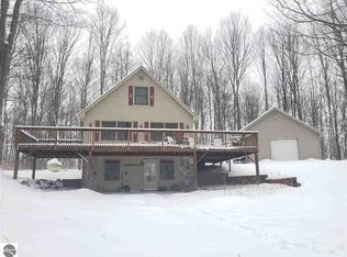 7357 W 38th Rd, Cadillac, MI 49601