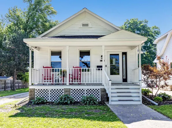 317 S Van Buren St, Green Bay, WI 54301