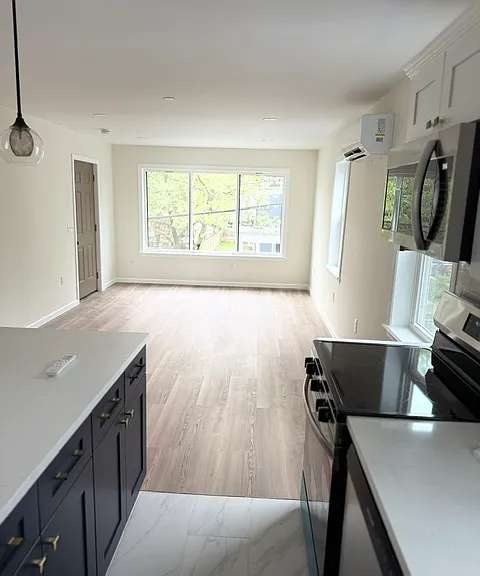15 Roanoke St #2 — Photo 8