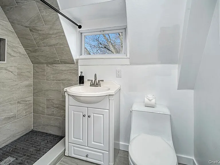 403 Palisade Ave #3 — Photo 4