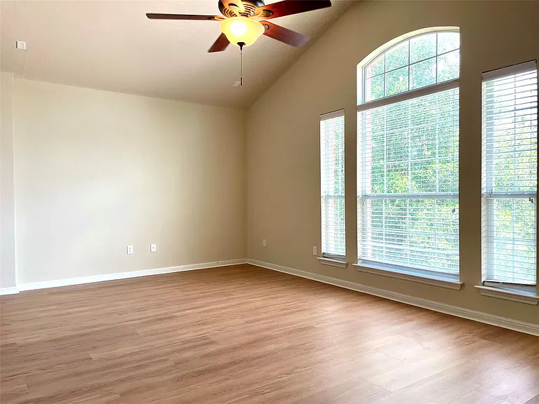 20625 Farm Pond Ln — Photo 16