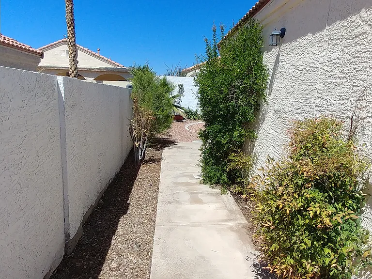 3309 Pond Run Cir — Photo 15