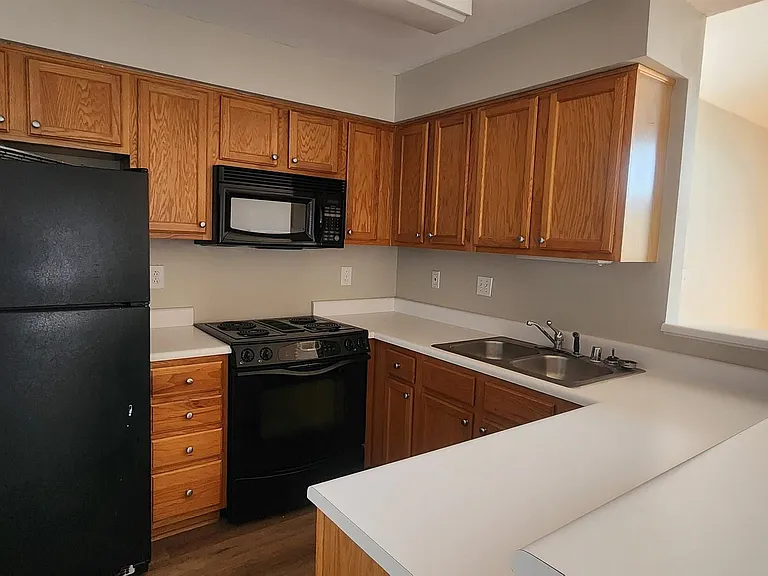 349 Waters Edge Ln — Photo 5