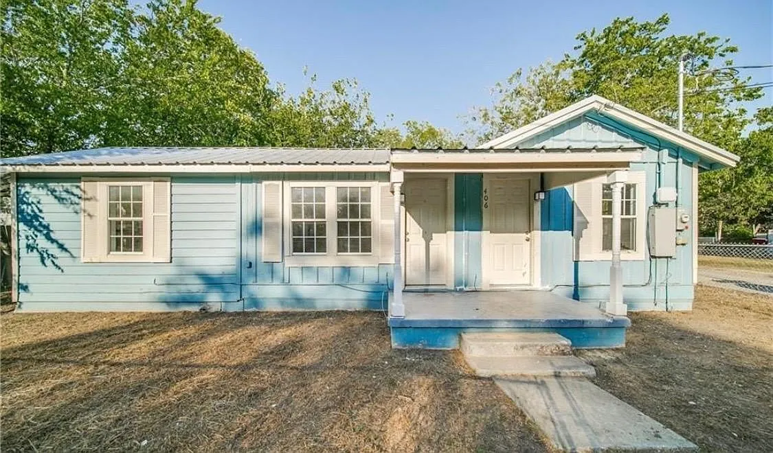 2 bed, 810 sqft, $1,000 — Photo 1