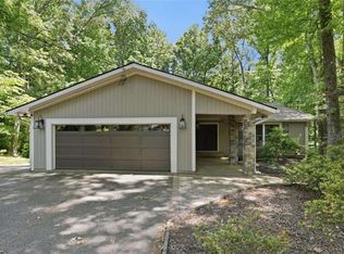 3662 Stonelake Ct, Lilburn, GA 30047