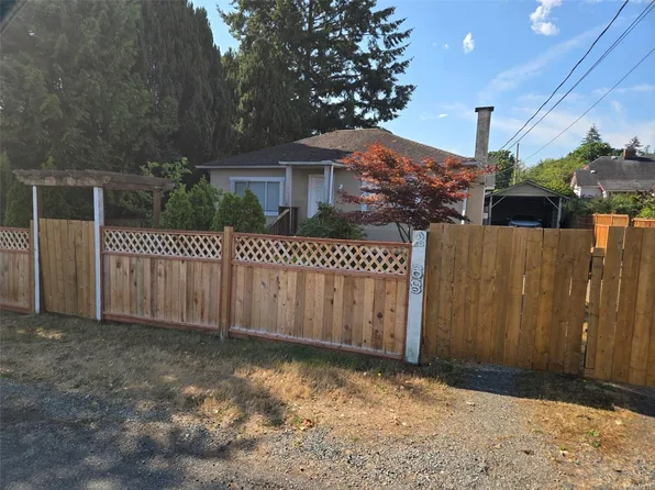 2968 Arbutus St, North Cowichan, BC V0R 1K1