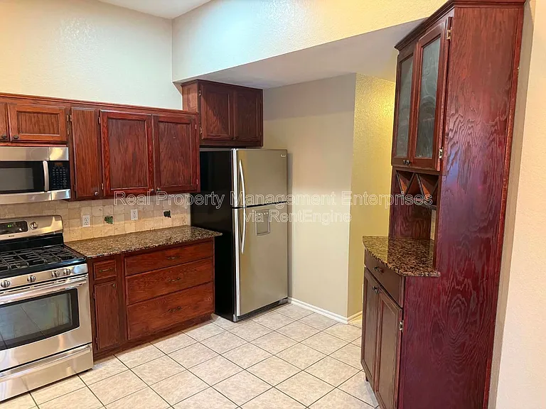 4101 Heritage Place Dr — Photo 10