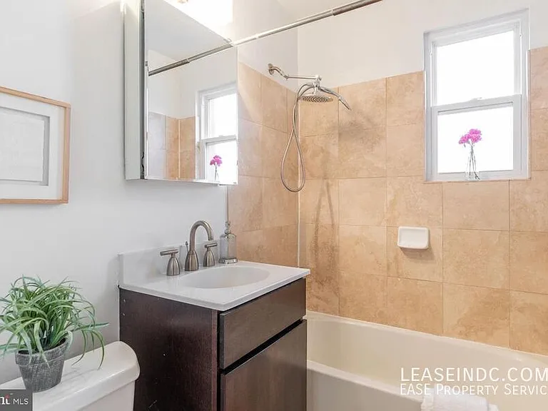 907 Euclid St NW #102 — Photo 13