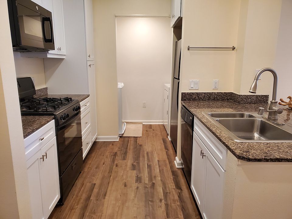 kitchen & laundry area
