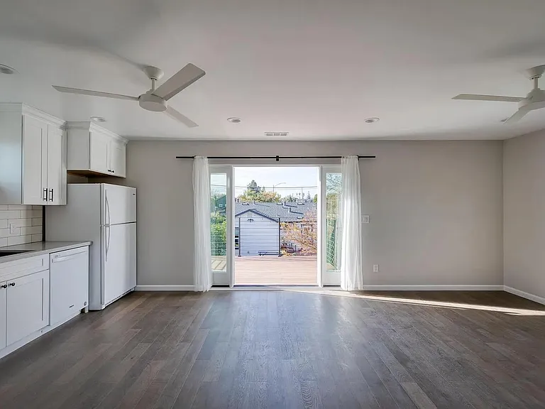 978 Delmas Ave #2 — Photo 5