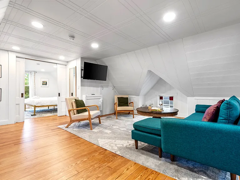 2 Sargent St #3 — Photo 21