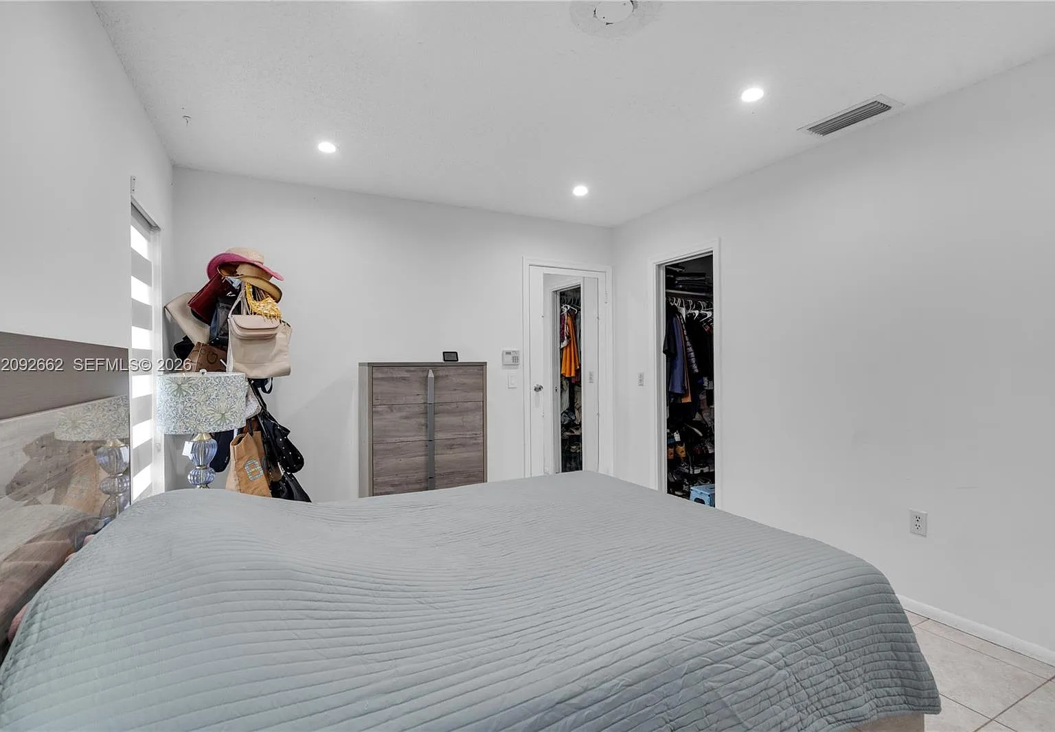 3 bed, 1437 sqft, $4,300 — Photo 4