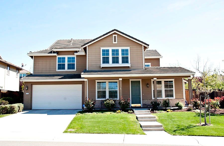 1st image of 922 Farm House Ct